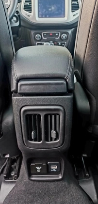 Jeep Compass cena 91999 przebieg: 52213, rok produkcji 2019 z Młynary małe 301